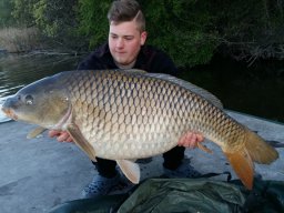 Csóti Dávid 04.15. 20,2kg