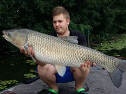 Csóti Dávid 06. 21. amur 16 kg