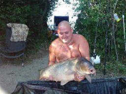 Ugrai Norbert augusztus 12,8 kg