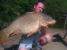 Vidéki László 04.27. 14,2 kg